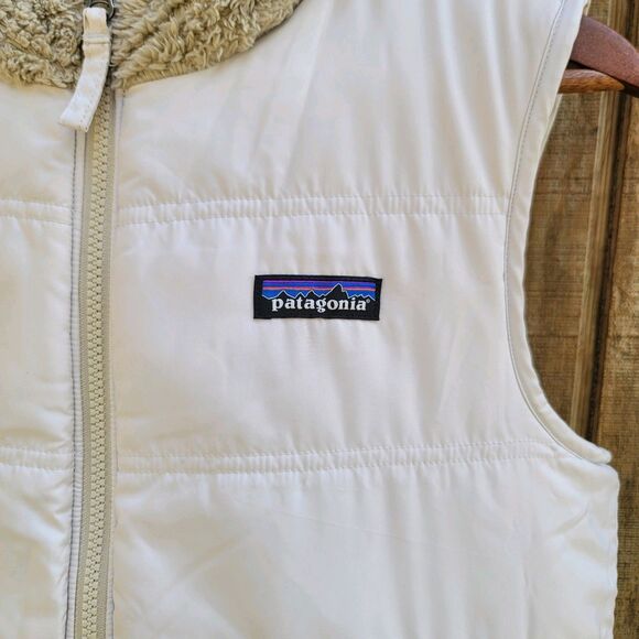 Patagonia Reversible Teddy Bear Sherpa Hooded Vest Womens Size M - Picture 6 of 13